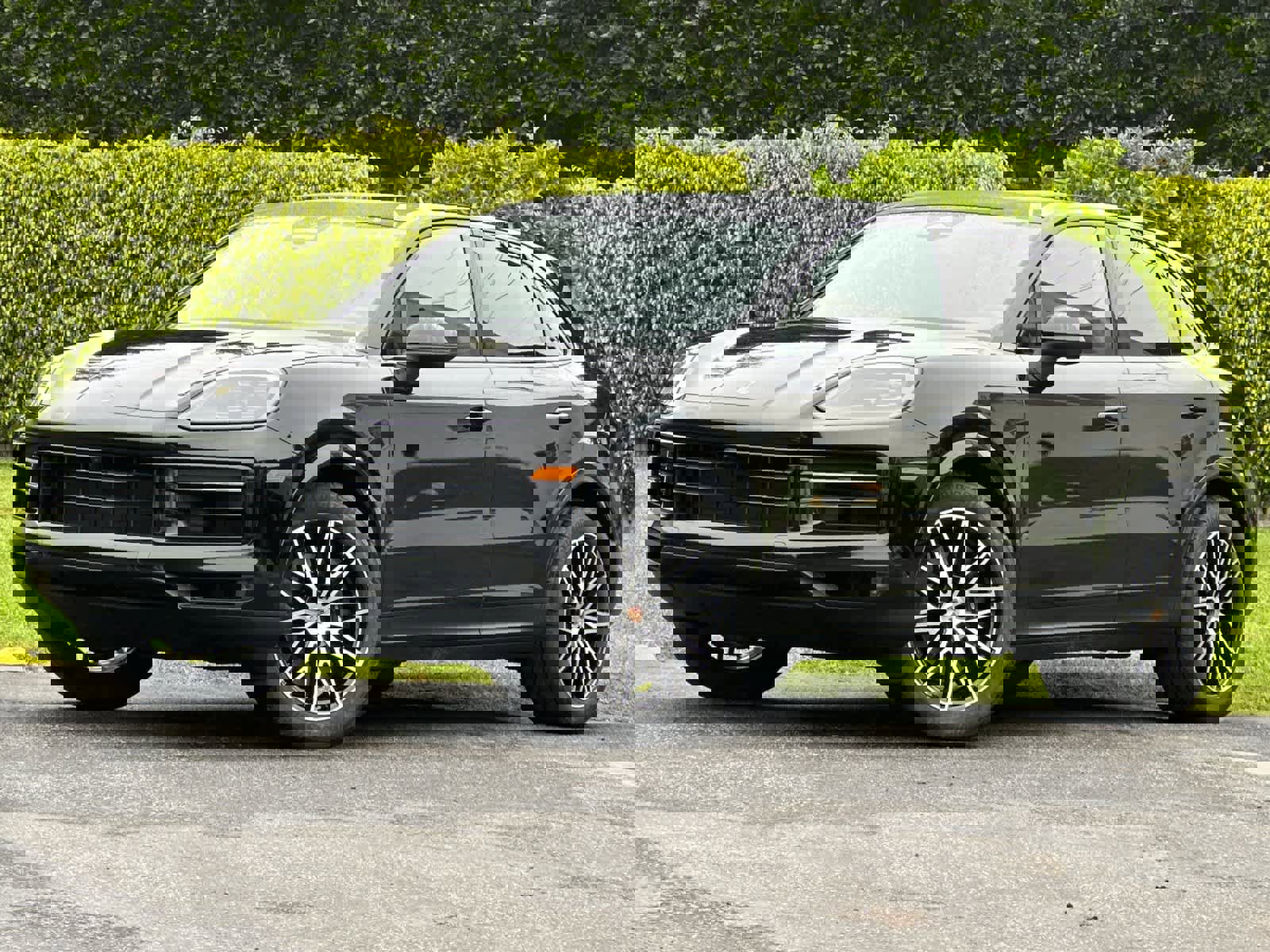 New 2026 Porsche Cayenne image 1