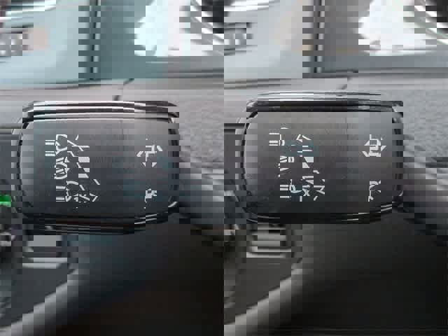 Used 2021 Volkswagen Golf 4-Door image 29