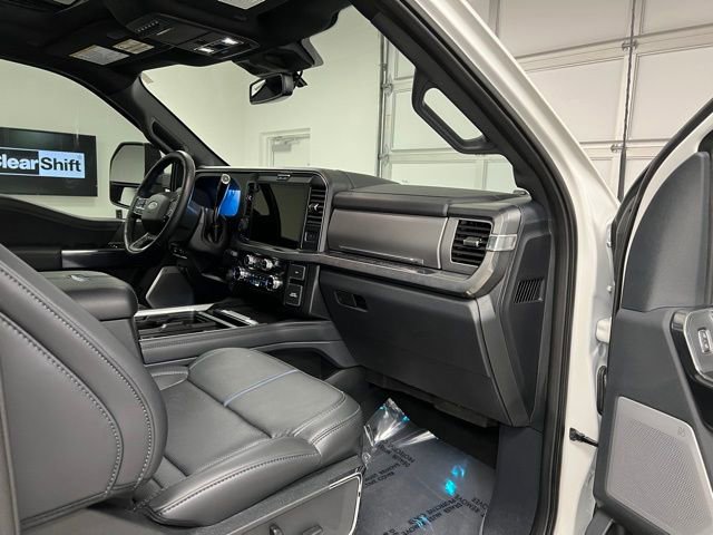 Used 2025 Ford F450 Platinum w/ FX4 Off-Road Package image 54