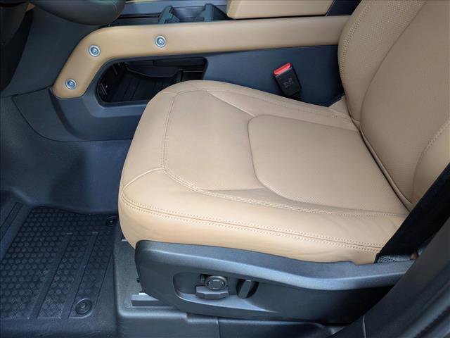 New 2026 Land Rover Defender 110 S image 4