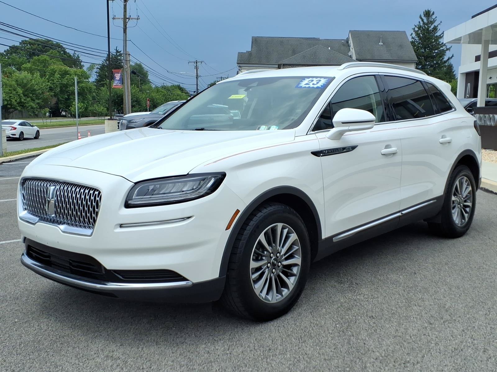 Used 2023 Lincoln Nautilus AWD w/ Premium Package image 7