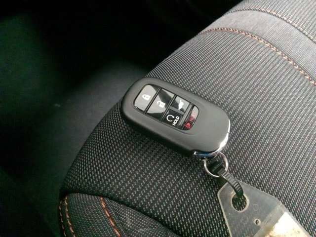 Used 2023 Honda Pilot Sport image 26