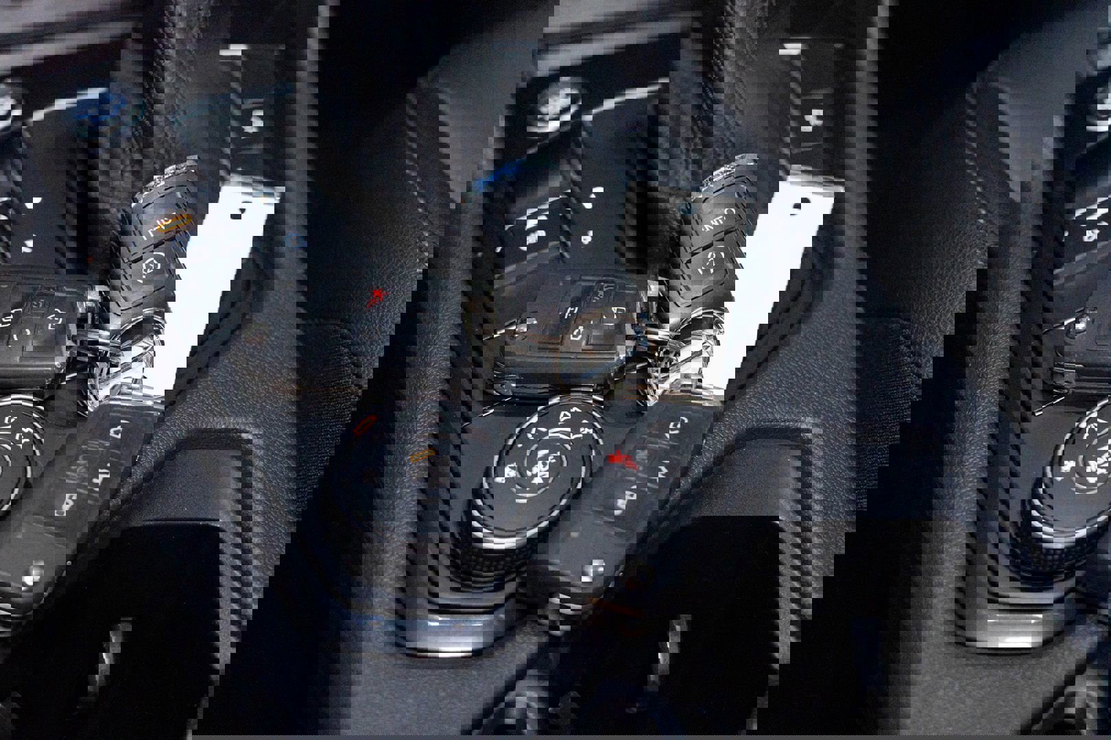 Used 2020 Volkswagen Tiguan SE R-Line w/ 3rd Row Seat Package image 53