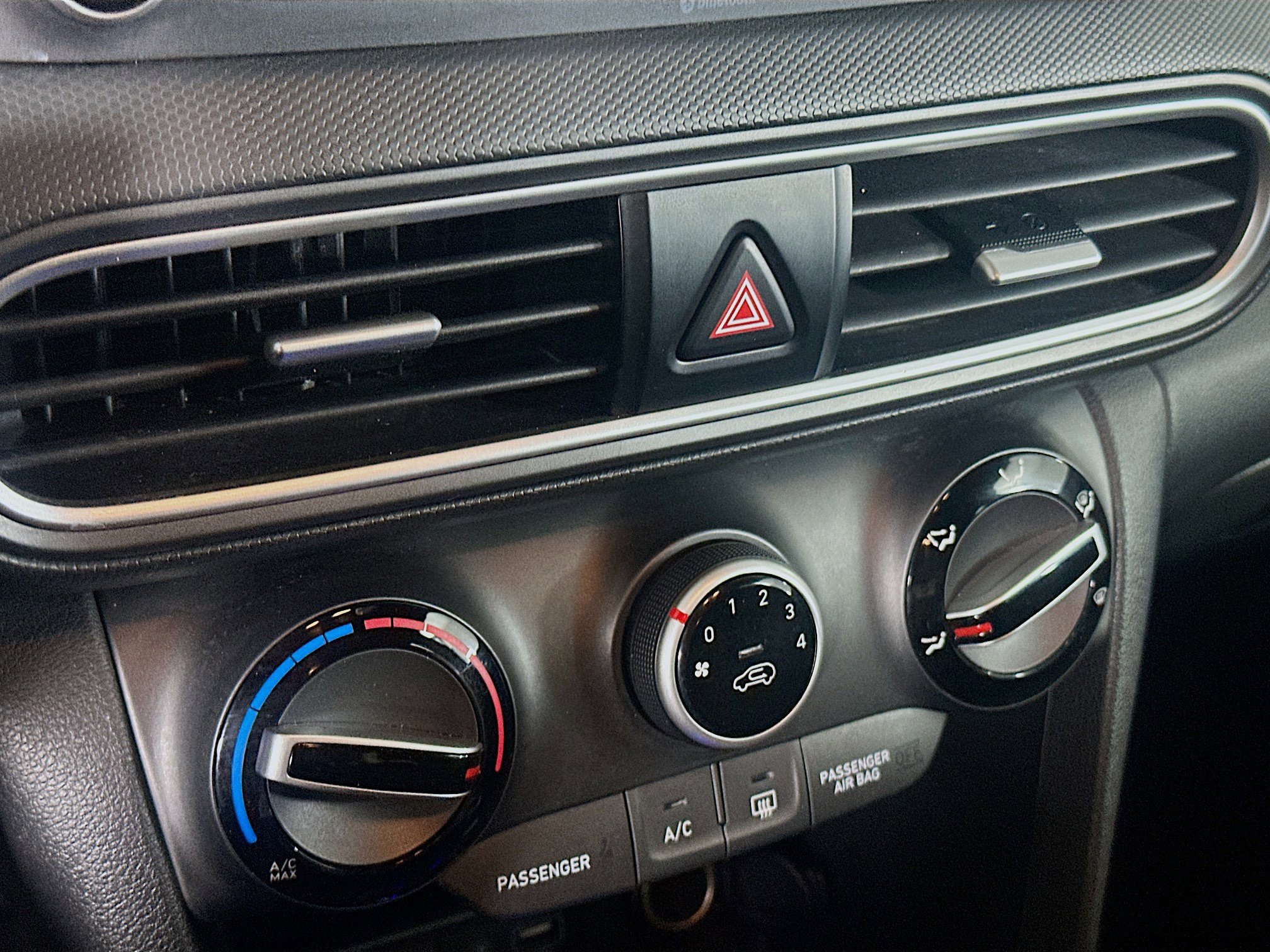 Used 2020 Hyundai Kona SE image 22