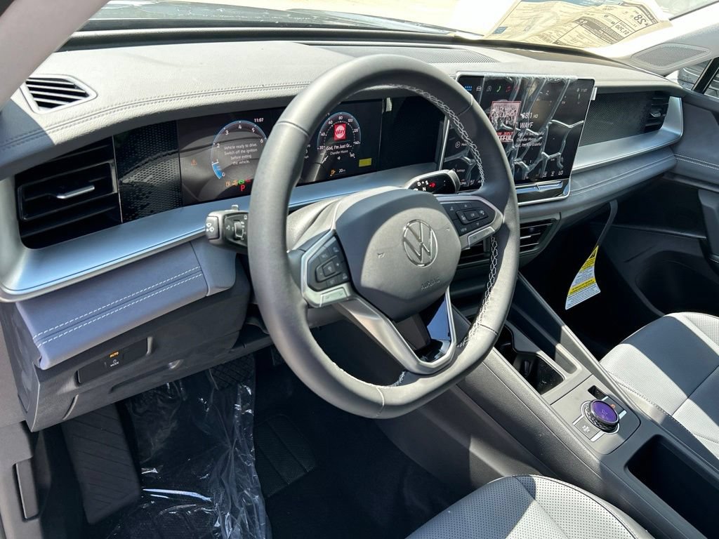 New 2026 Volkswagen Tiguan SE FWD image 23