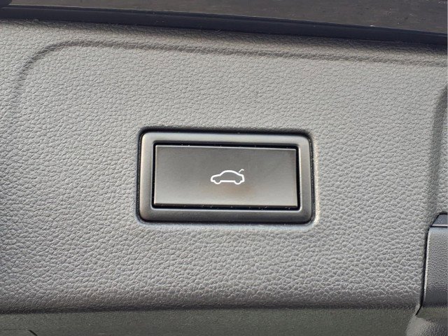 Used 2018 Volkswagen Atlas SE image 10