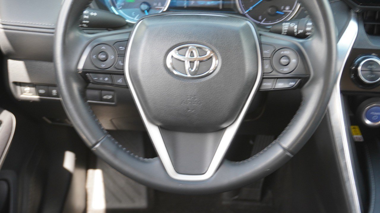 Used 2021 Toyota Venza LE w/ Carpet Mat Package (TMS) AWD/4WD image 30