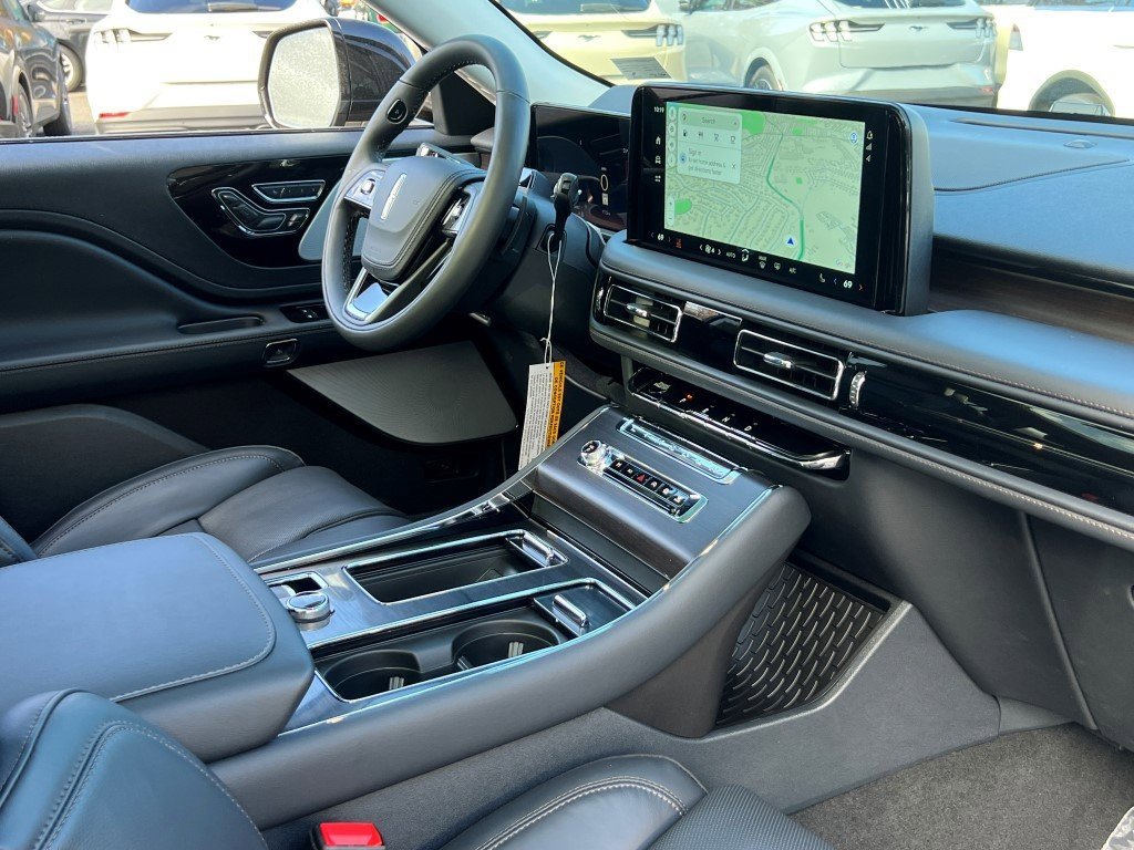 New 2026 Lincoln Aviator Reserve w/ Luxury Package image 10