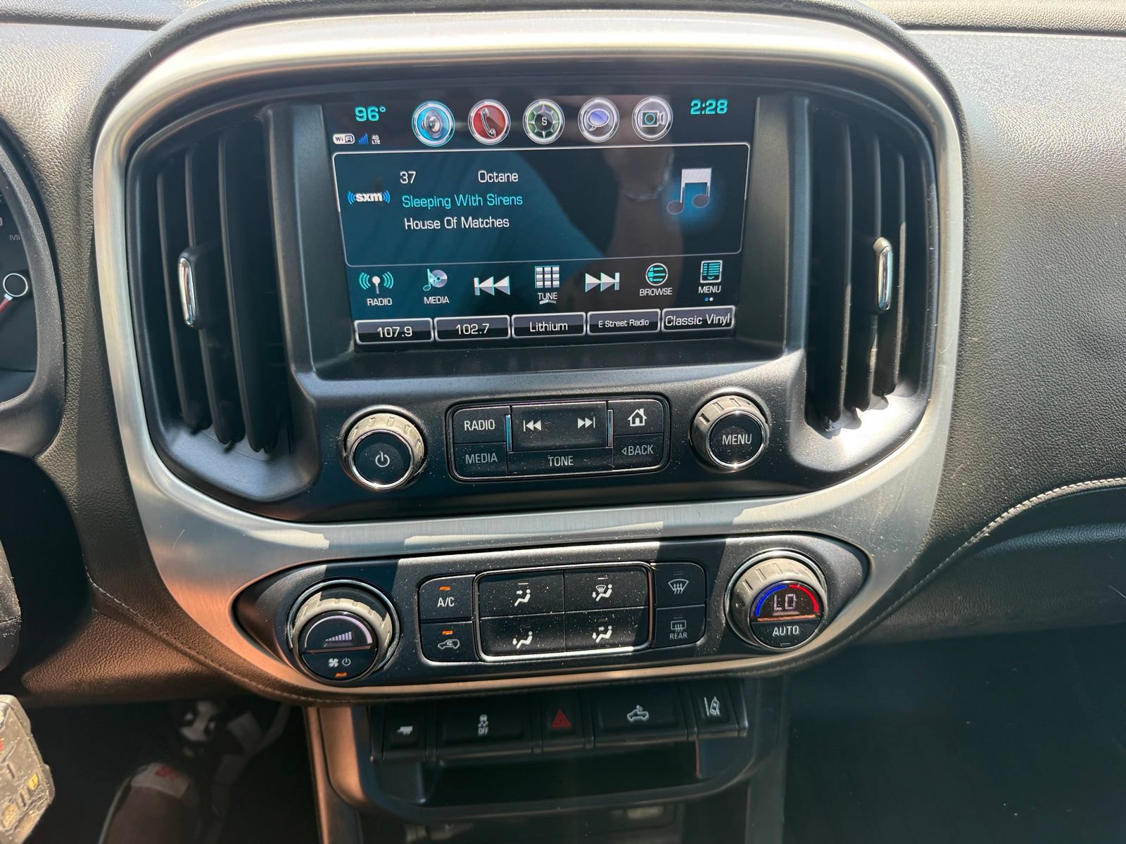 Used 2018 GMC Canyon SLE w/ SLE Convenience Package AWD/4WD image 18