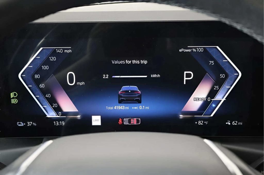 Used 2023 BMW i4 eDrive35 w/ Premium Package RWD image 32