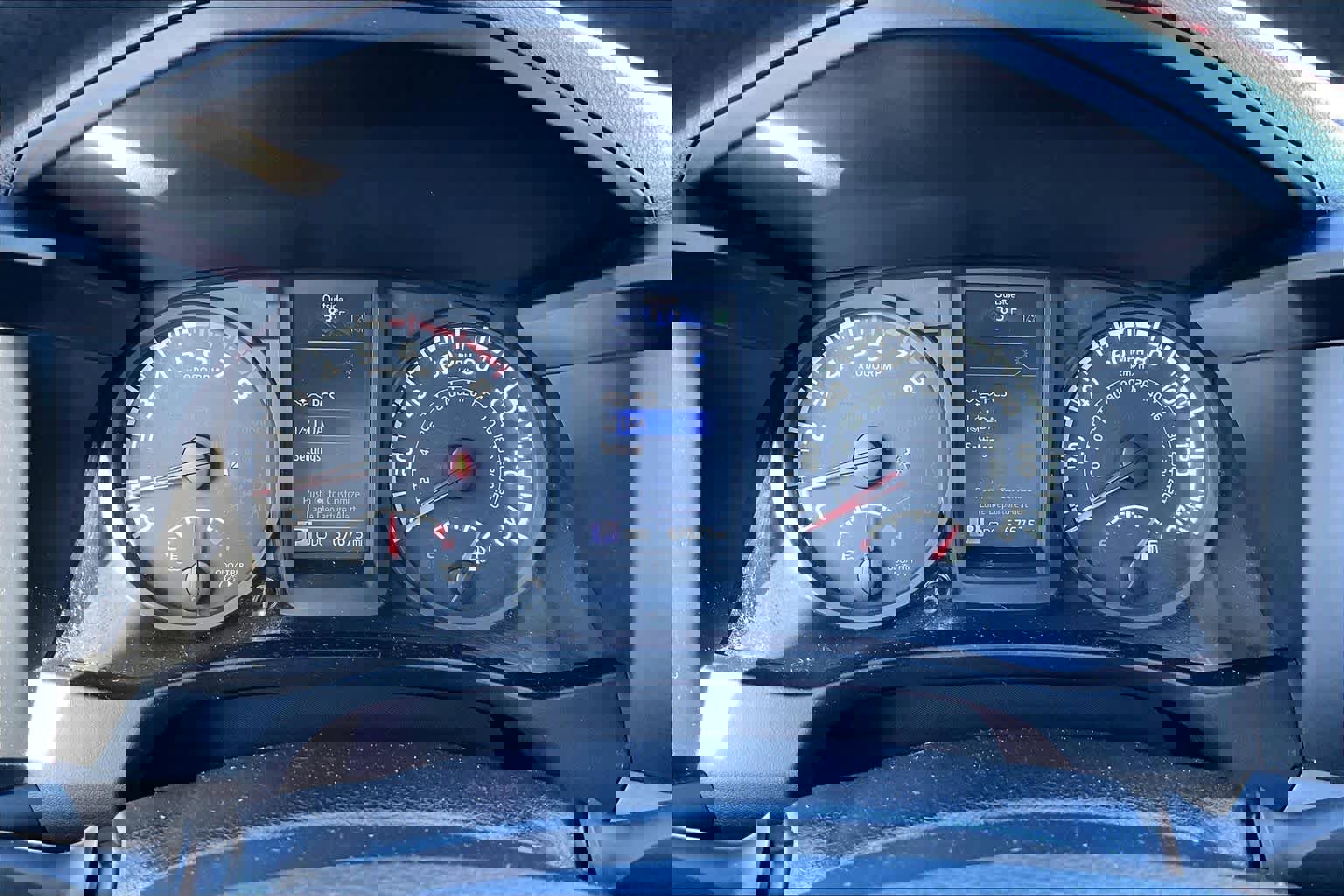 Certified 2018 Toyota Tacoma SR w/ SR Convenience Package image 25