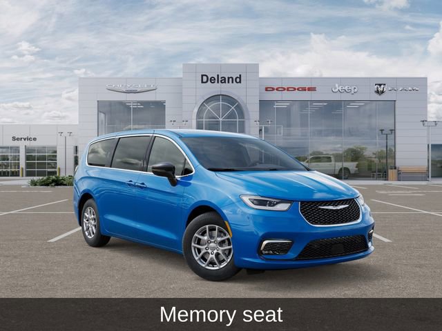 New 2026 Chrysler Pacifica Select image 6