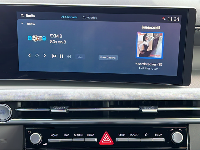 Certified 2025 Hyundai Tucson Limited AWD/4WD image 18