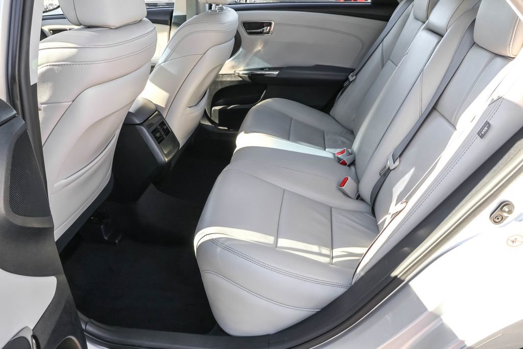 Used 2014 Toyota Avalon Limited image 26