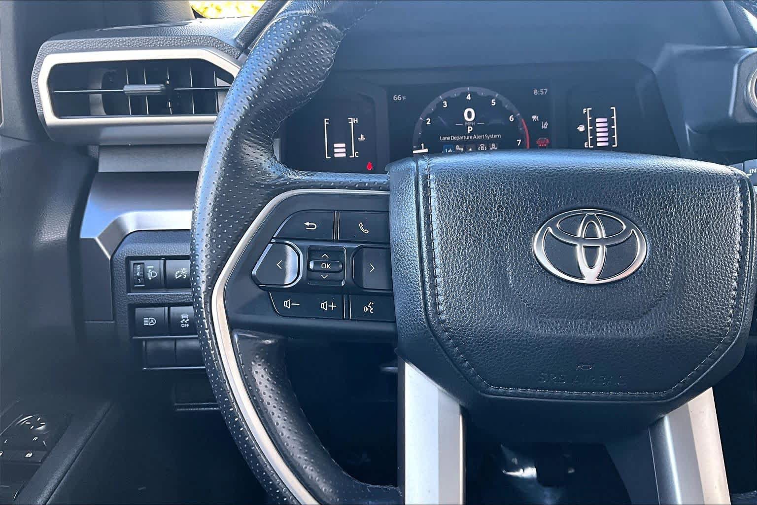 Certified 2025 Toyota 4Runner SR5 AWD/4WD image 23