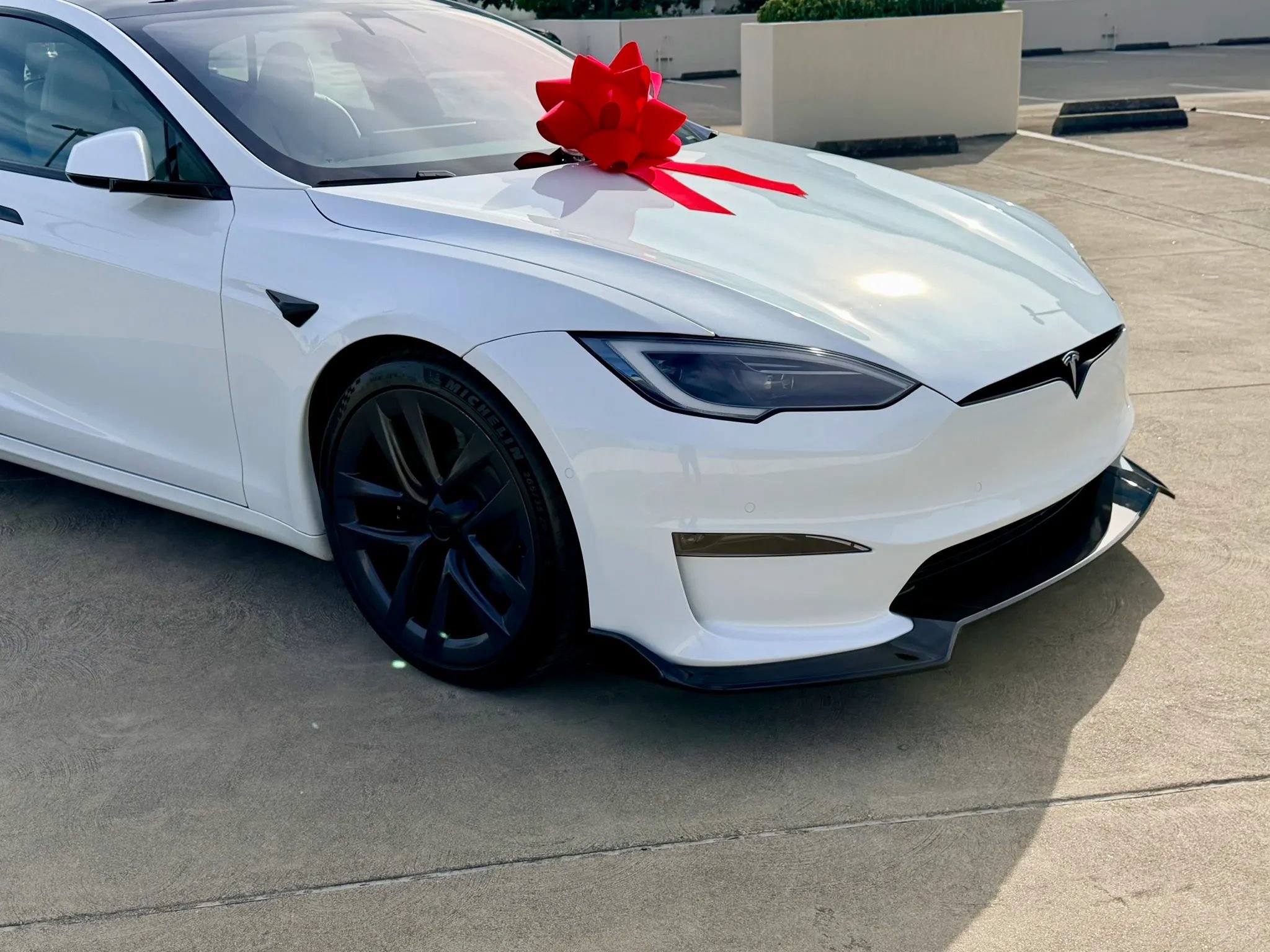 Used 2022 Tesla Model S Standard Range AWD/4WD image 32
