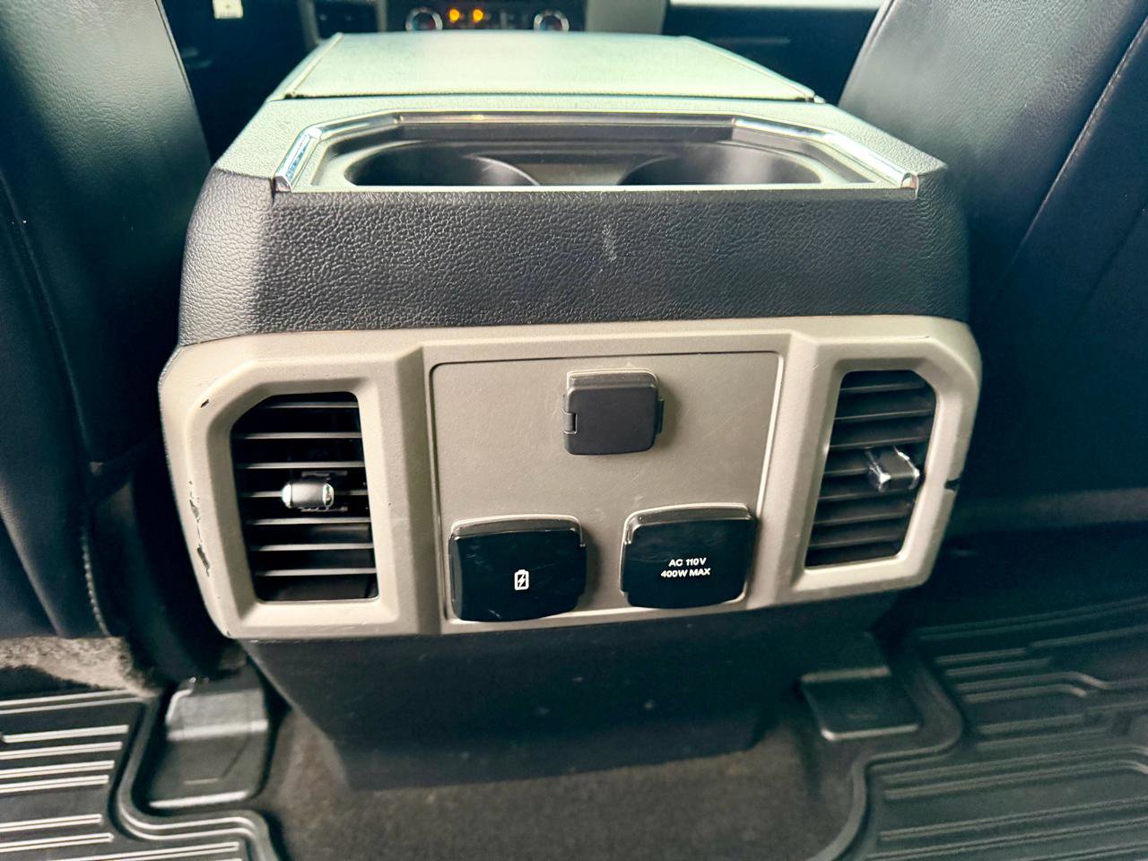 Used 2019 Ford F350 Lariat image 38