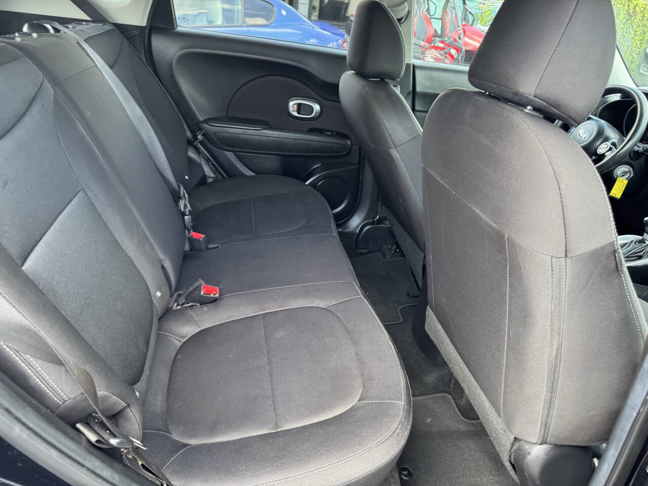 Used 2017 Kia Soul image 31