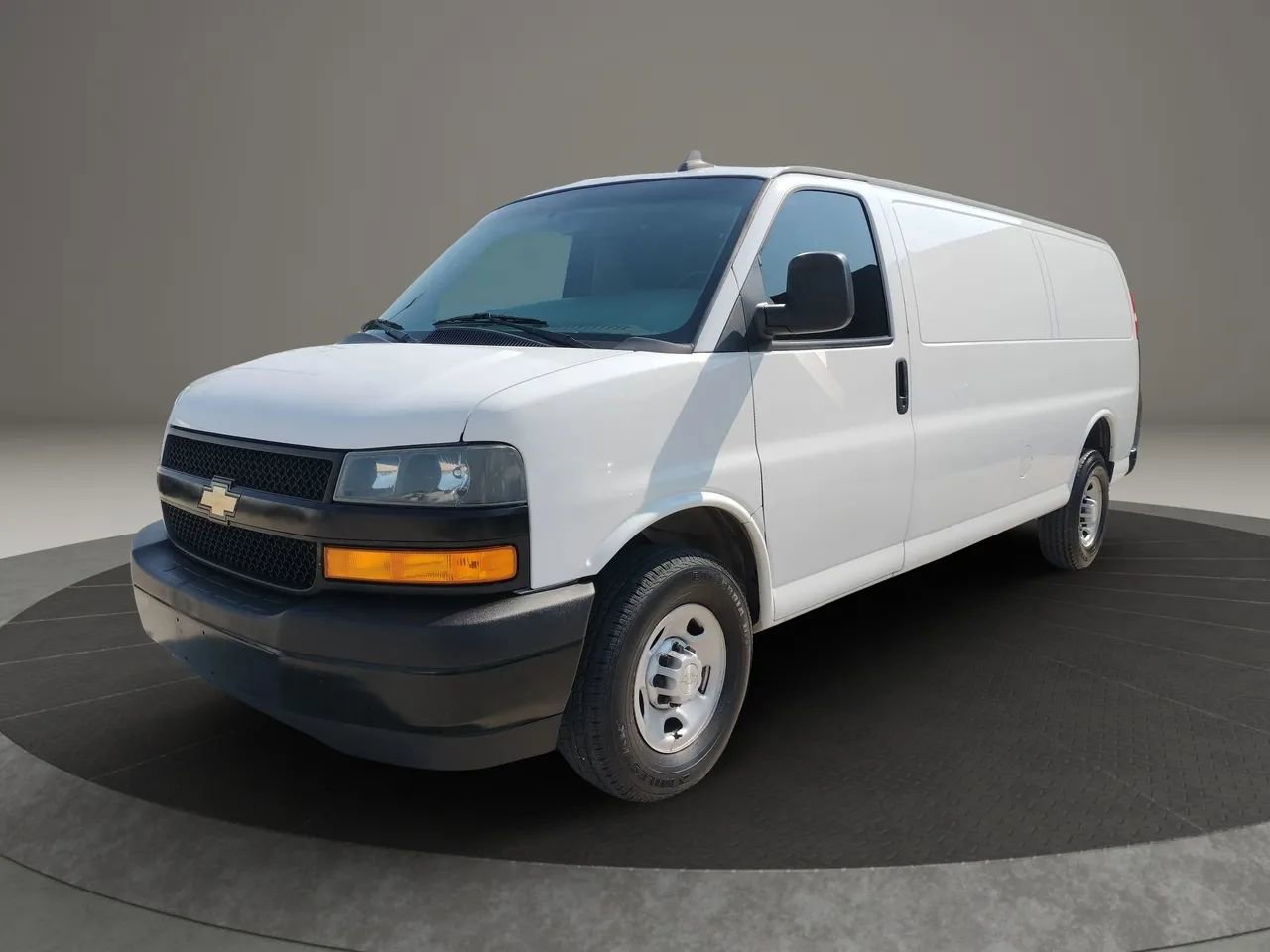 Used 2019 Chevrolet Express 3500 Extended w/ Driver Convenience Package RWD image 1