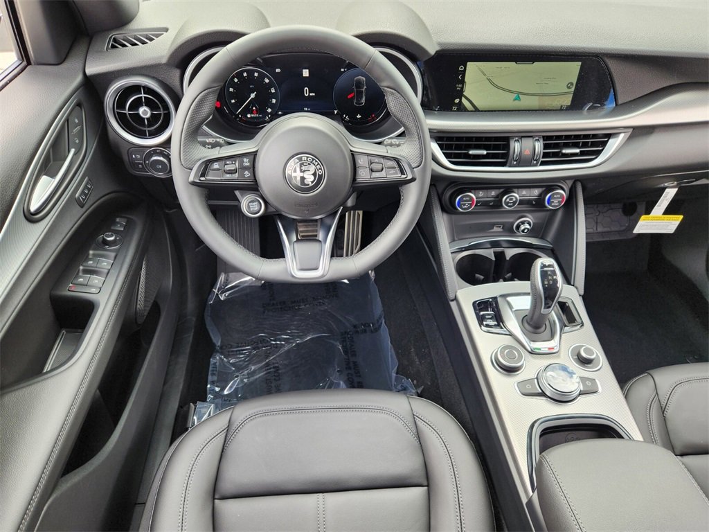 New 2025 Alfa Romeo Stelvio Sprint w/ Convenience Package image 8