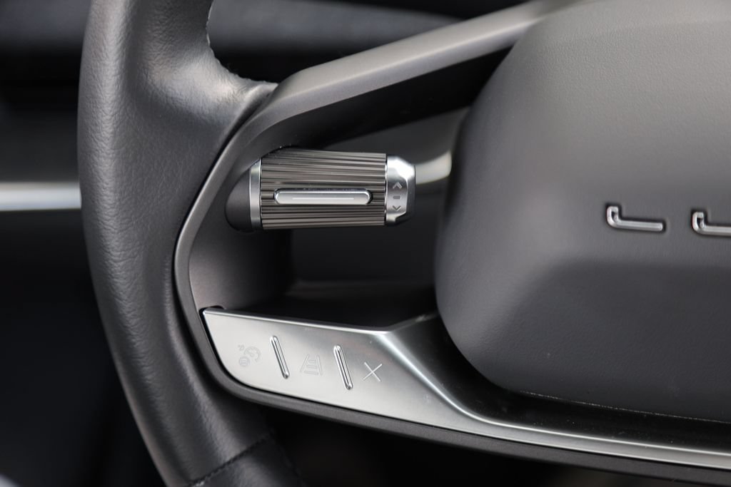 Used 2024 Lucid Air Pure RWD image 13