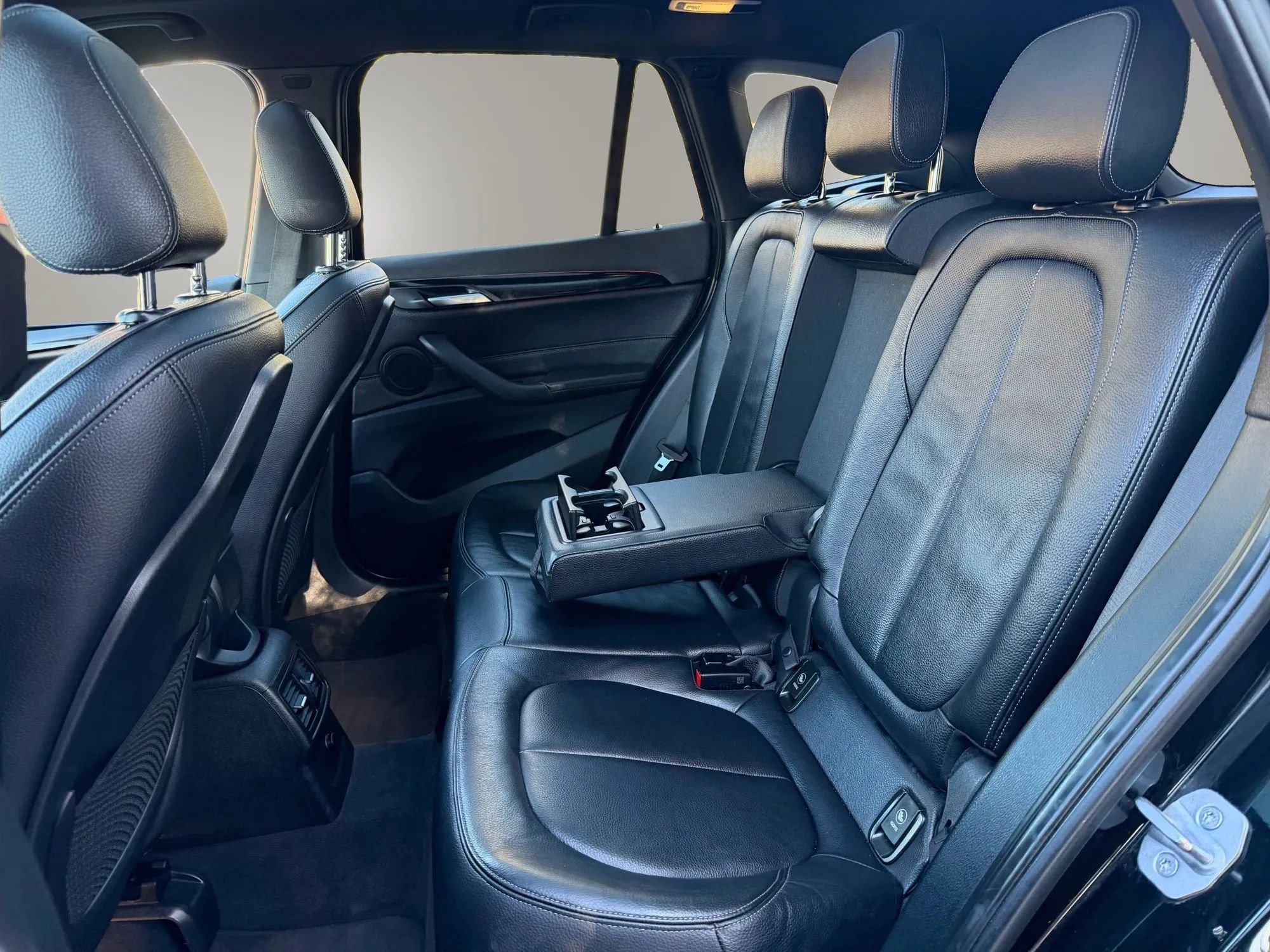 Used 2018 BMW X1 xDrive28i image 35