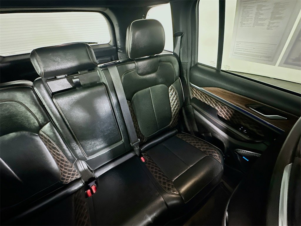 Used 2023 Jeep Grand Cherokee Summit image 14