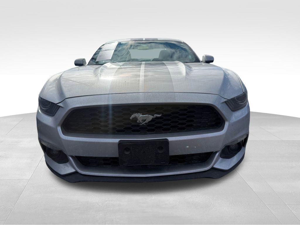 Used 2017 Ford Mustang Premium image 3