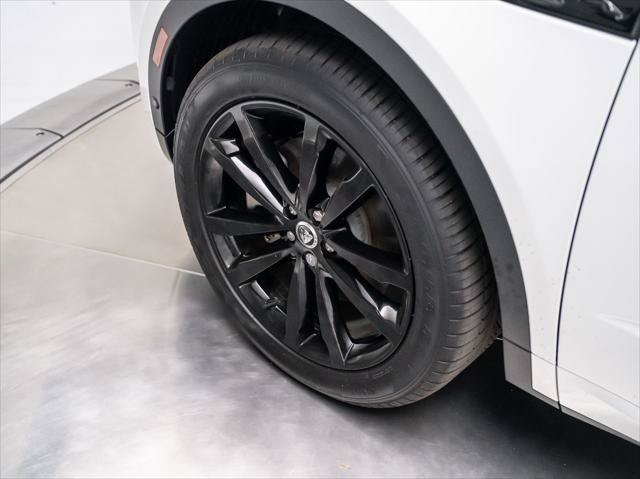 New 2024 Jaguar E-PACE R-Dynamic SE AWD/4WD image 13