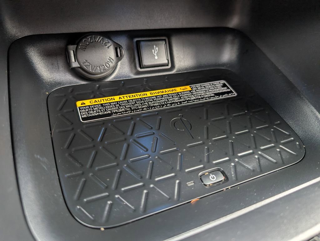 Used 2021 Toyota RAV4 XSE AWD/4WD image 23