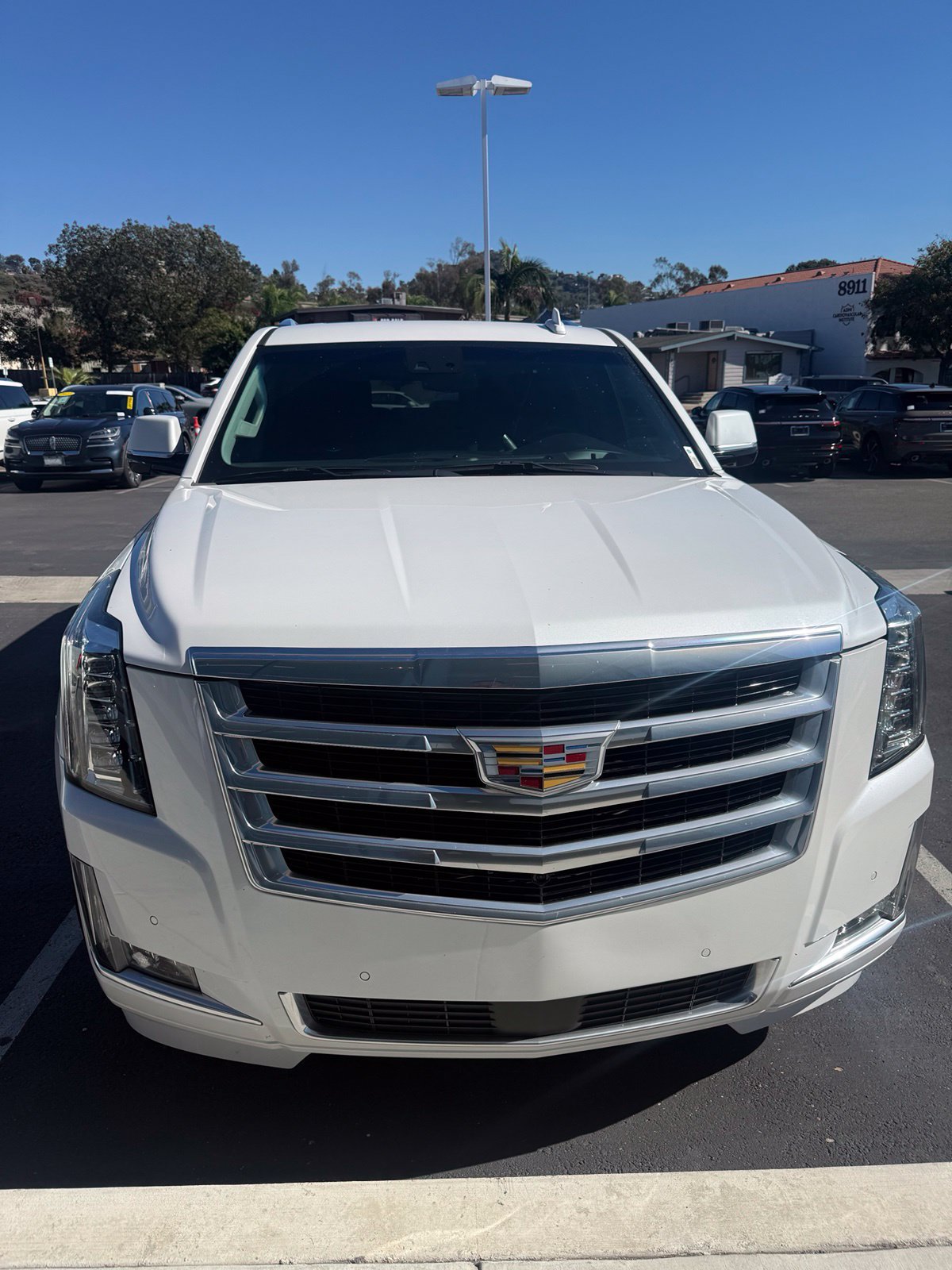 Used 2019 Cadillac Escalade ESV Premium Luxury RWD image 12