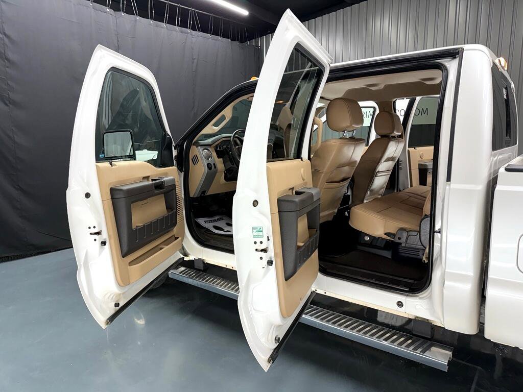 Used 2015 Ford F350 Lariat w/ Chrome Package image 16