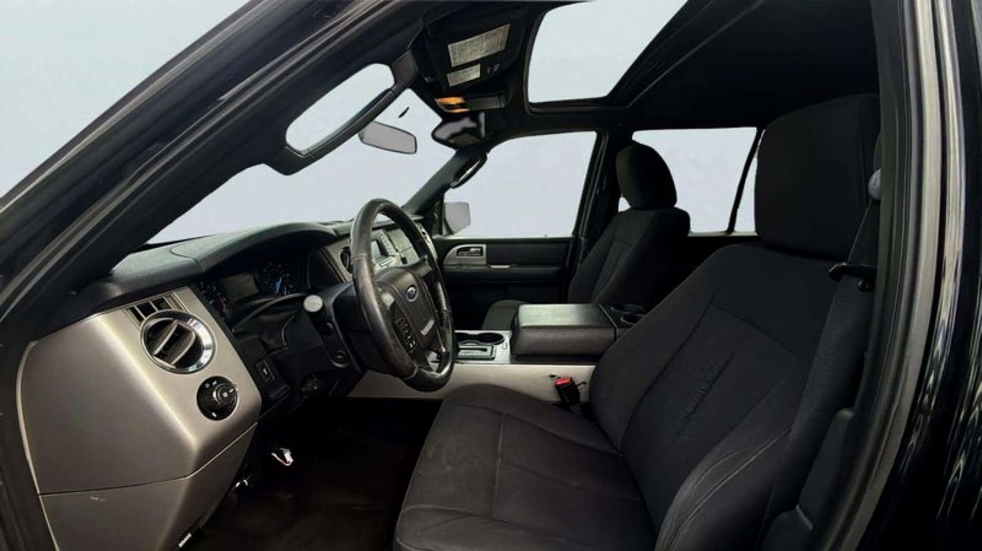Used 2017 Ford Expedition EL XLT image 13