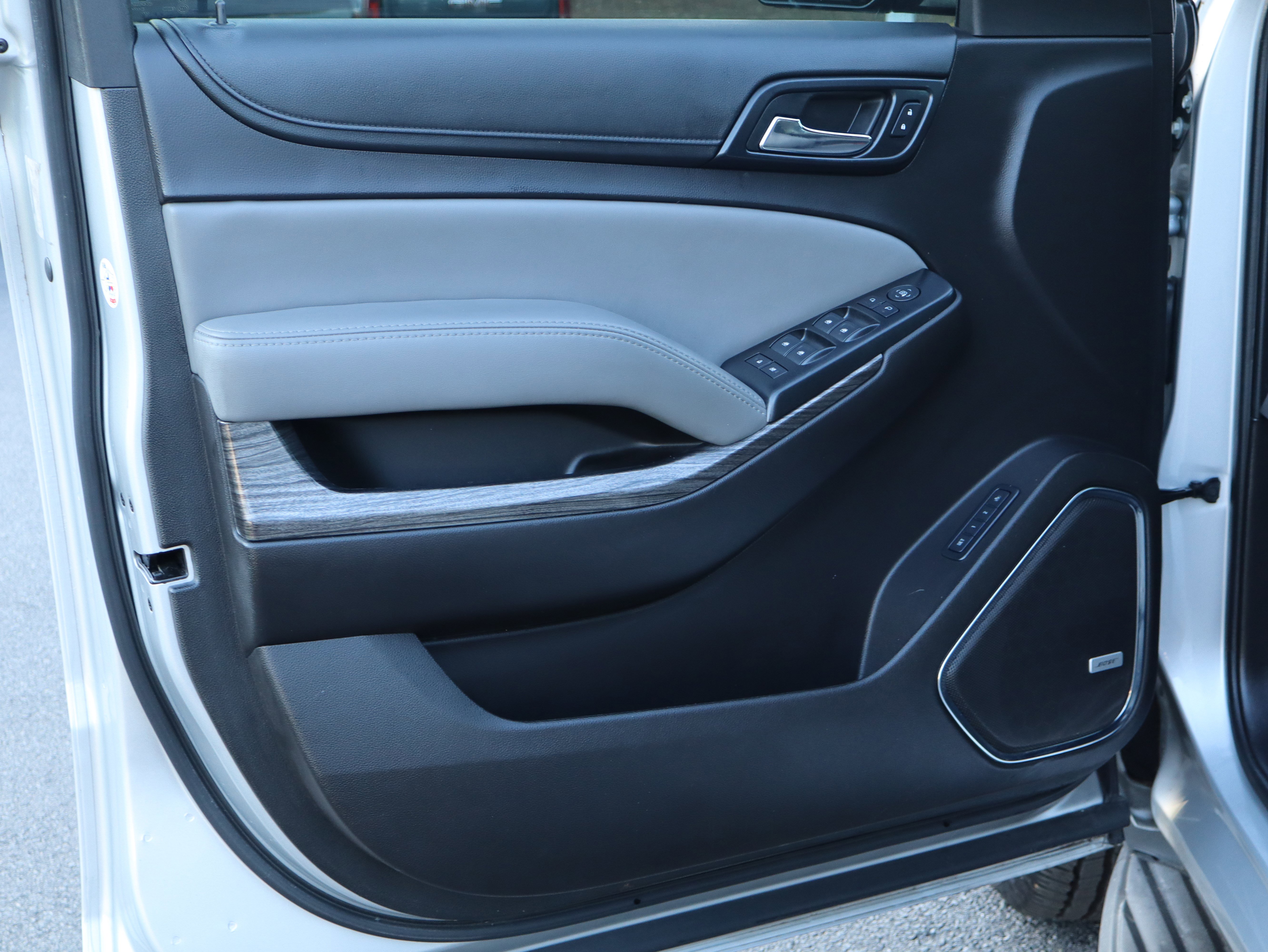 Used 2017 Chevrolet Tahoe LT RWD image 21