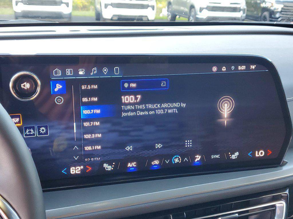 Used 2024 Chevrolet Traverse LT FWD image 14