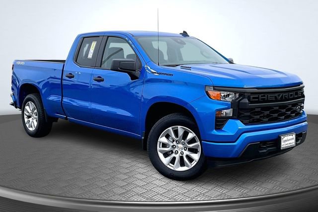 New 2026 Chevrolet Silverado 1500 Custom w/ LPO, Dark Essentials Package image 2