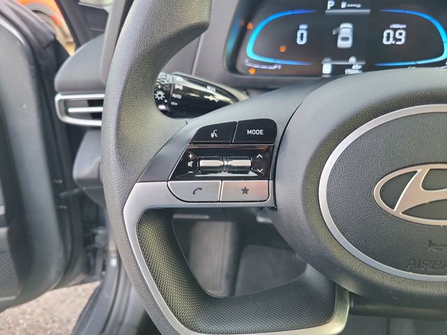 Used 2025 Hyundai Elantra SE image 15