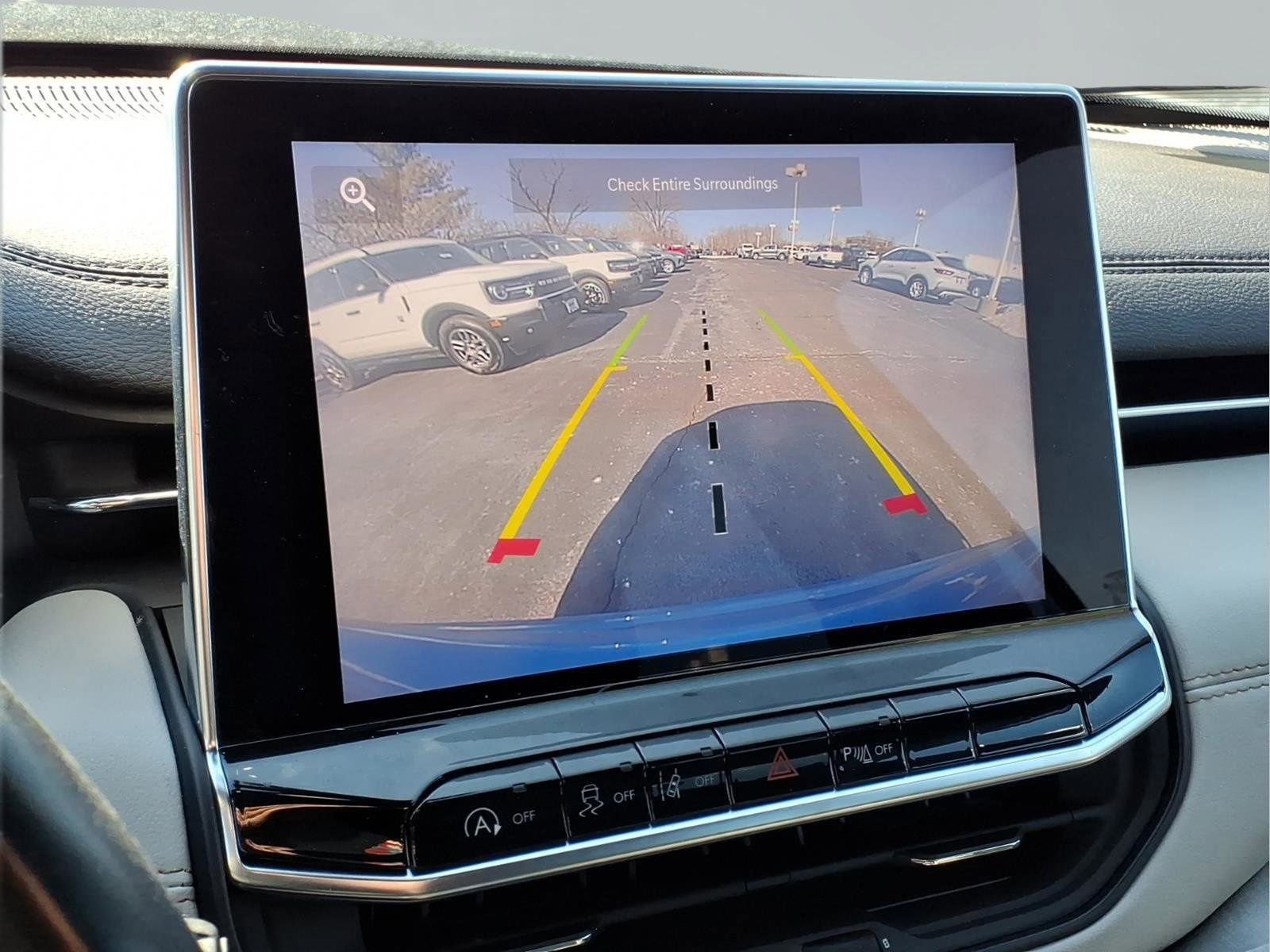 Used 2022 Jeep Compass Limited image 8