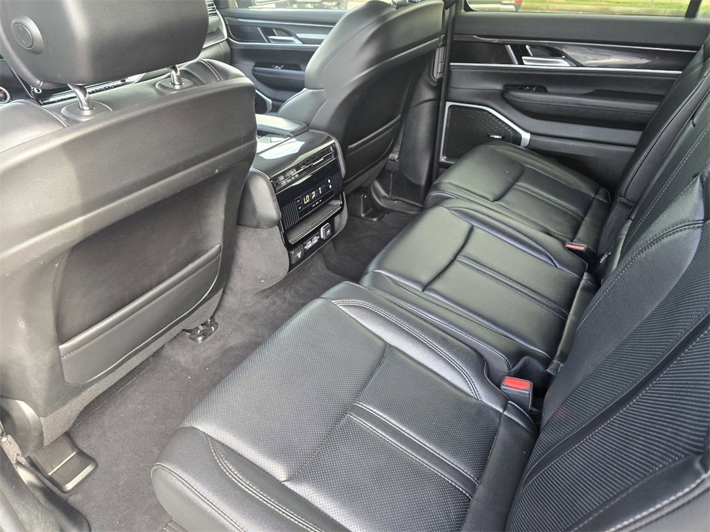 Used 2022 Jeep Wagoneer Series I image 14