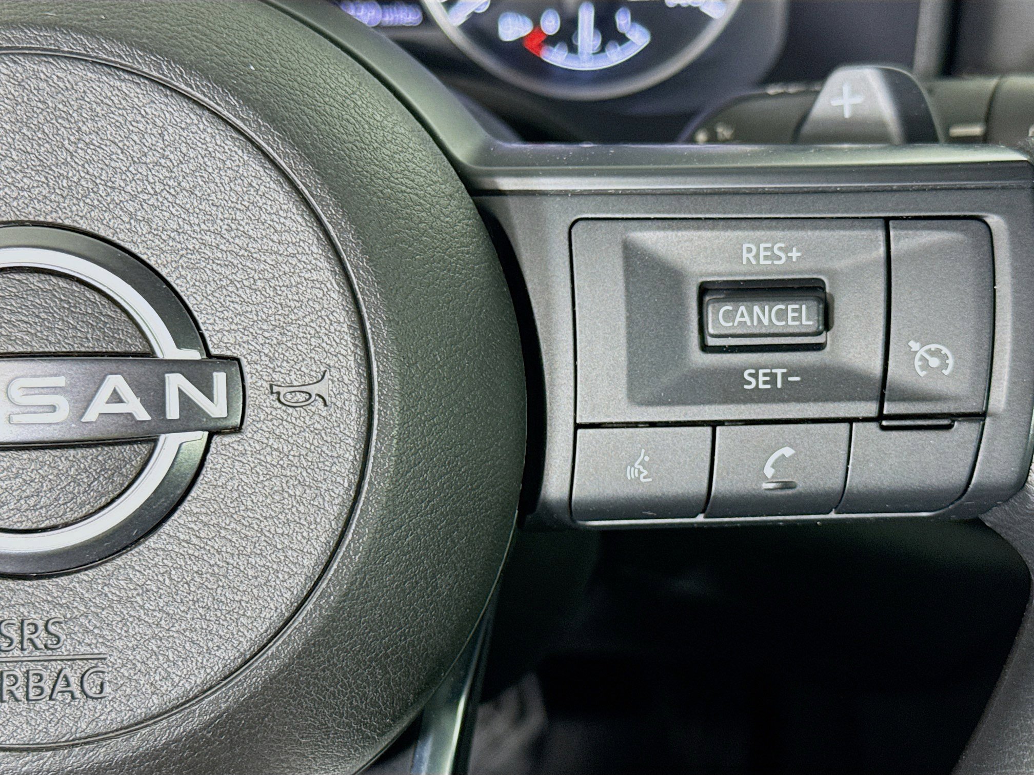 Used 2023 Nissan Rogue S image 14