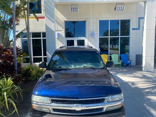 Used 2003 Chevrolet Suburban LS image 99