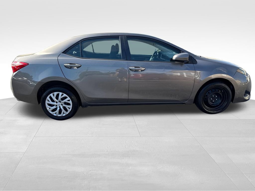 Used 2019 Toyota Corolla LE FWD image 10