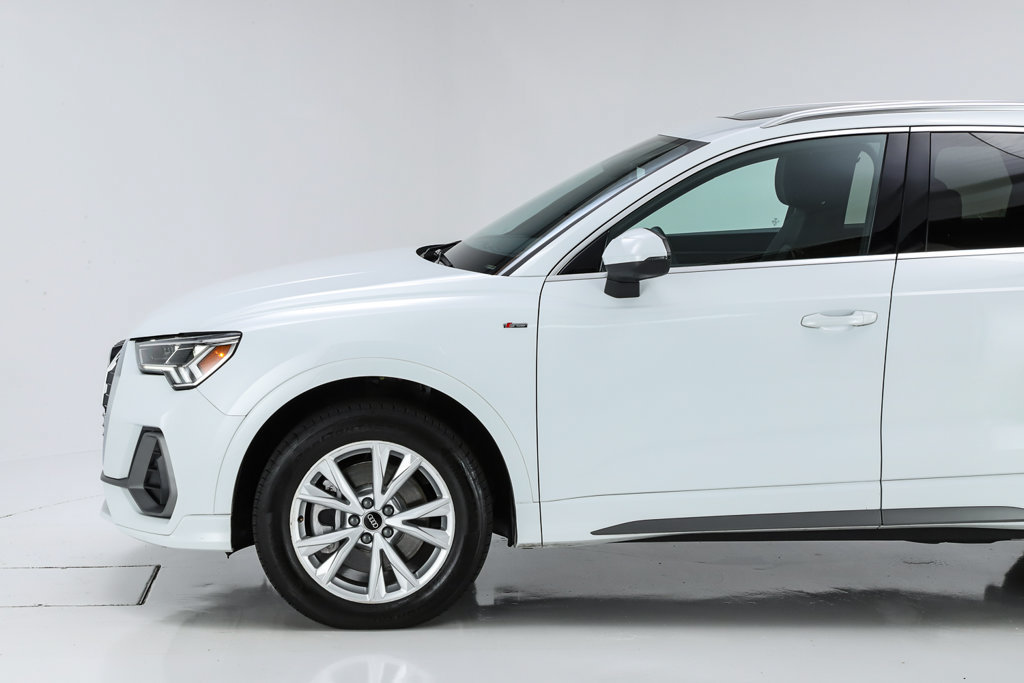 Used 2025 Audi Q3 2.0T Premium Plus w/ Premium Plus Package AWD/4WD image 7