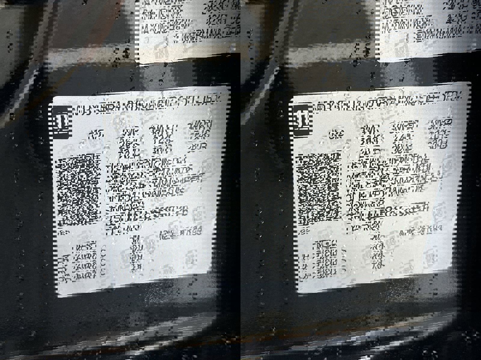 Used 2025 GMC Sierra 1500 SLT w/ SLT Premium Plus Package image 35