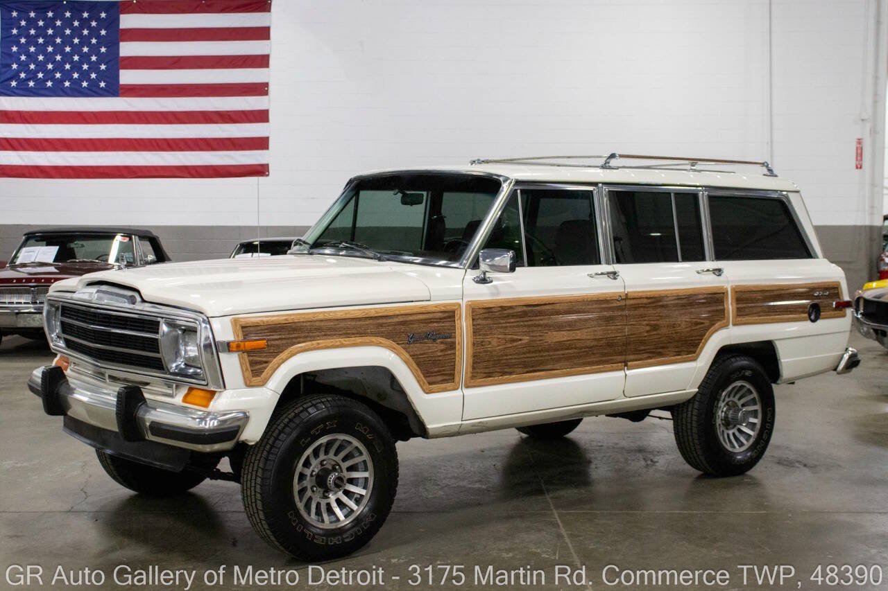 Used 1987 Jeep Grand Wagoneer AWD/4WD image 1