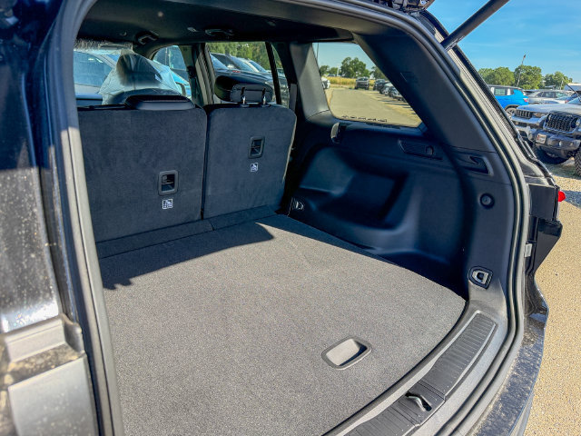 New 2026 Jeep Grand Cherokee Altitude AWD/4WD image 26