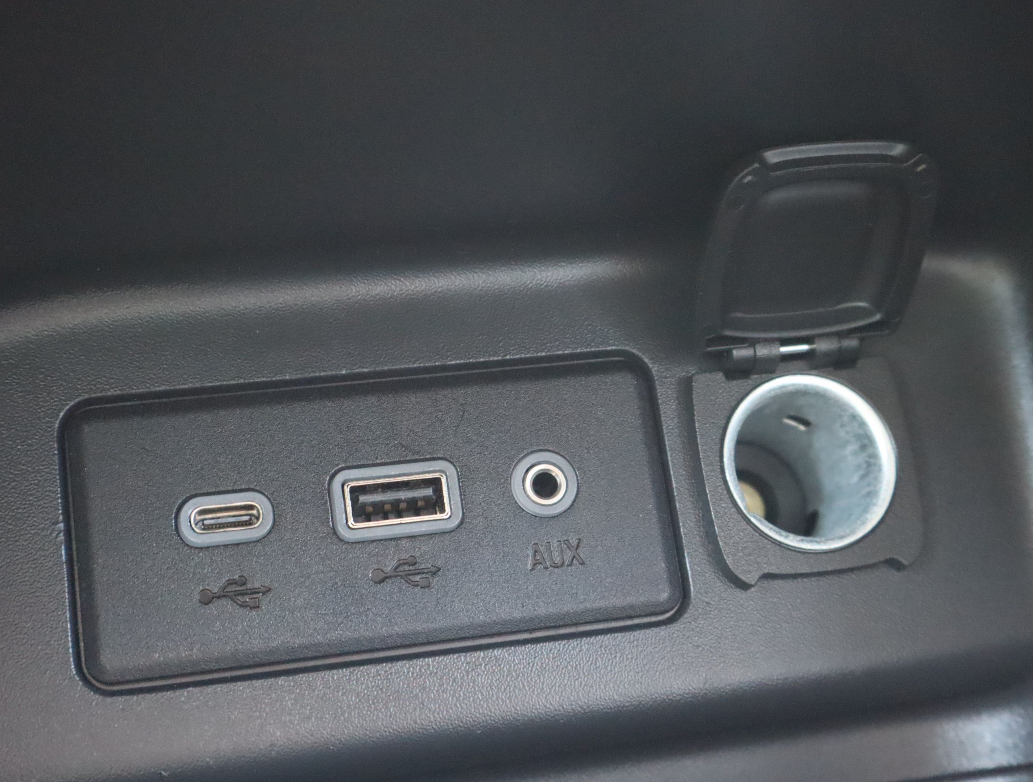 Used 2022 Chevrolet Equinox LT FWD image 27