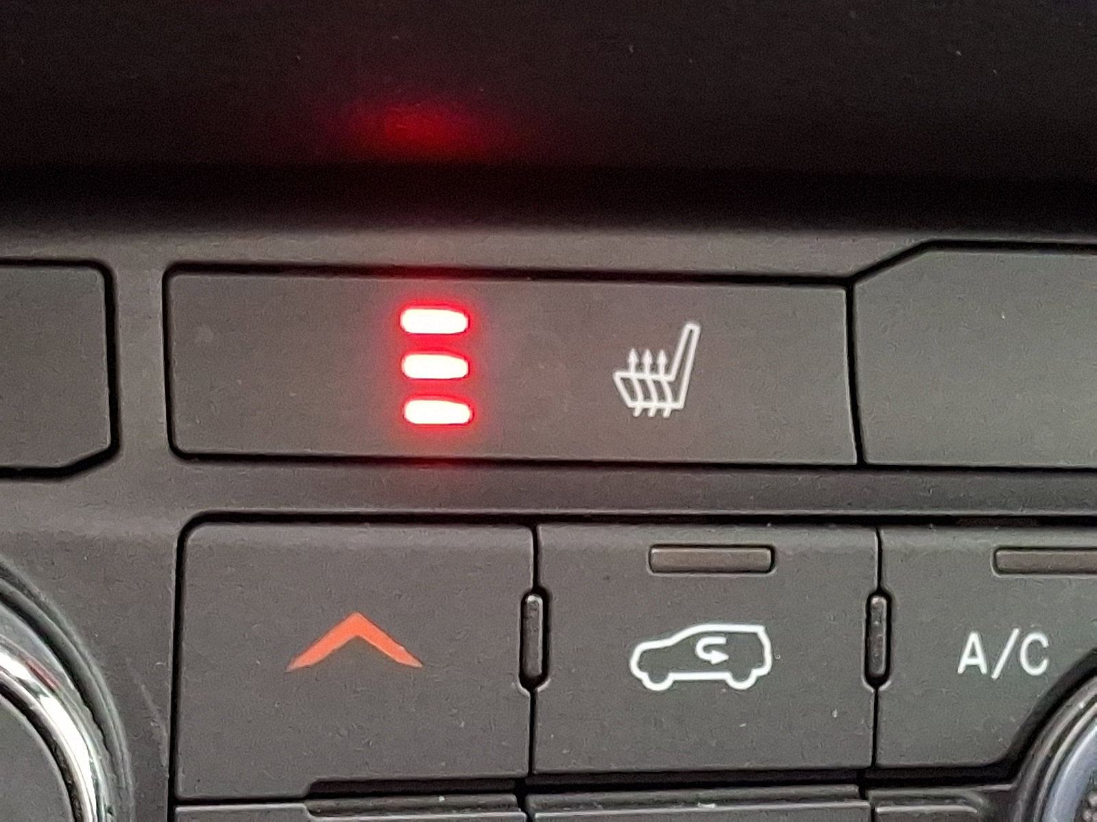 Certified 2022 Dodge Durango GT image 25