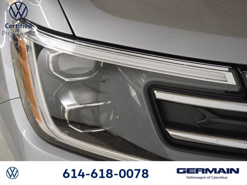 Used 2025 Volkswagen Atlas SE AWD/4WD image 15