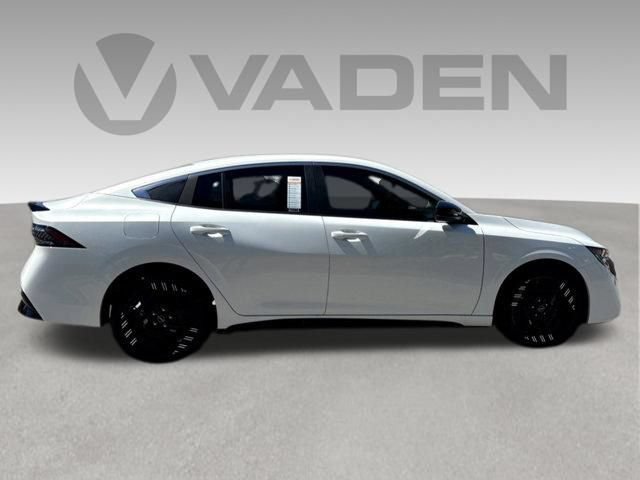 New 2026 Nissan Sentra SR w/ SR Premium Package FWD image 28